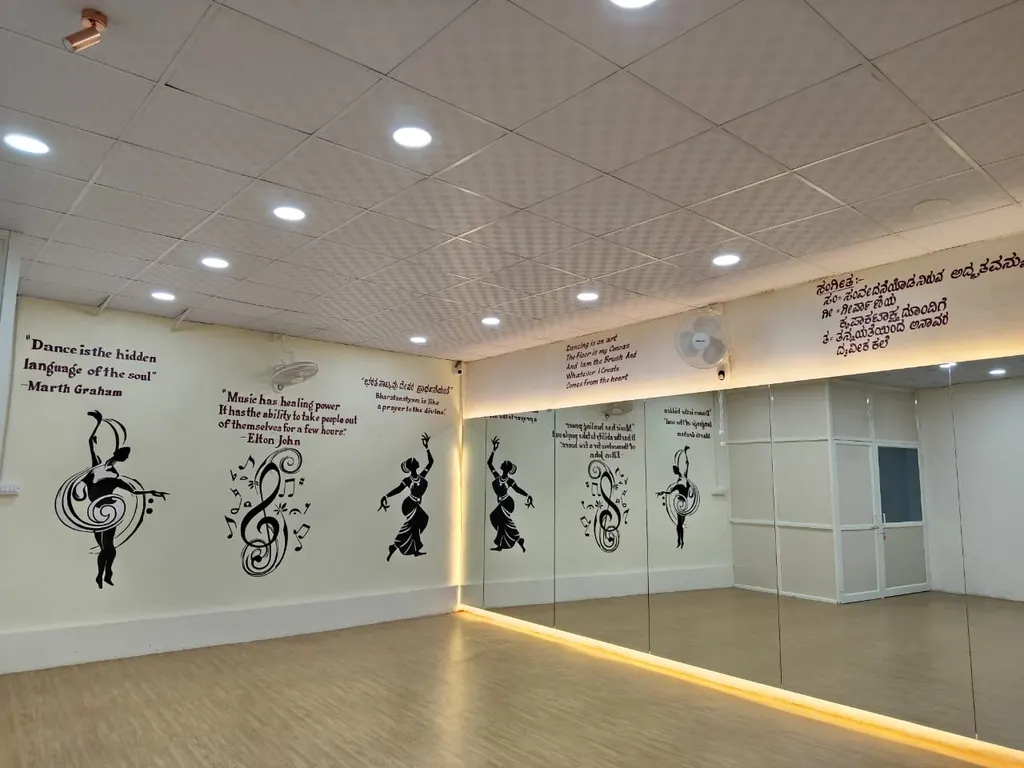 Srinidhi Academy — Dance in Narayanapura