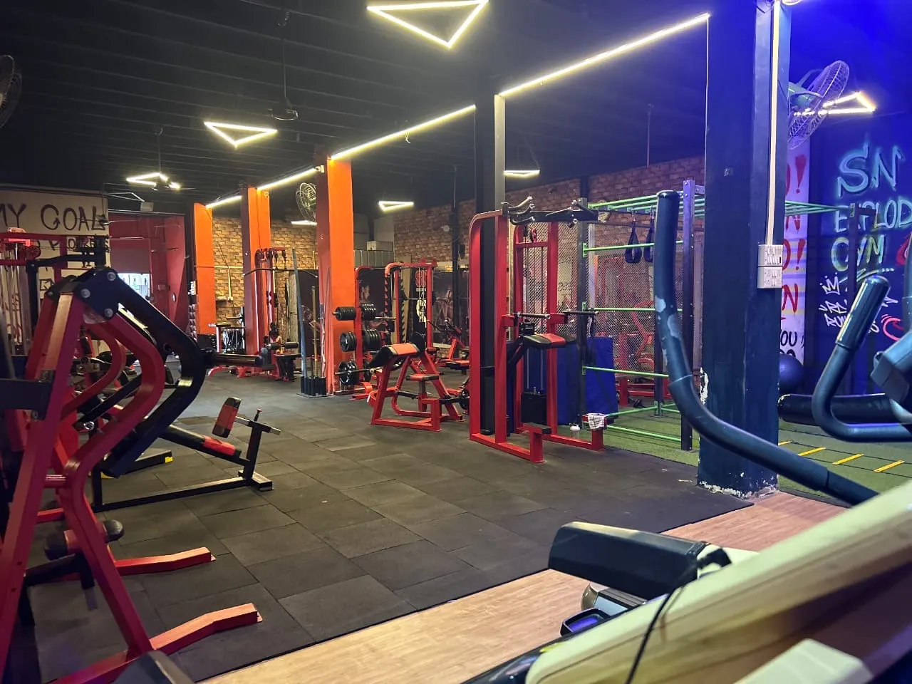 SN Explode gym — Standard Gym in Borivali East, Mumbai