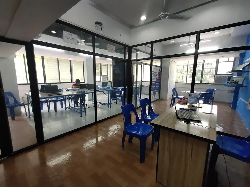 SP Robotics Maker Lab — Coding & Robotics in Thane West