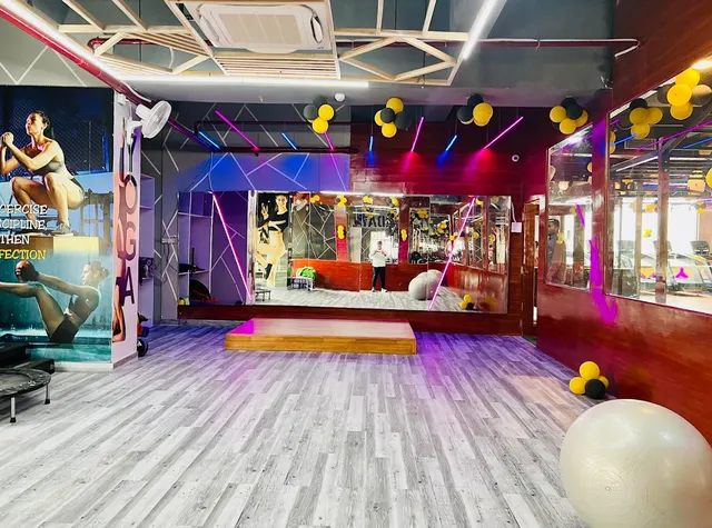 Fitness Headquarter GYM & Spa Dhama Group