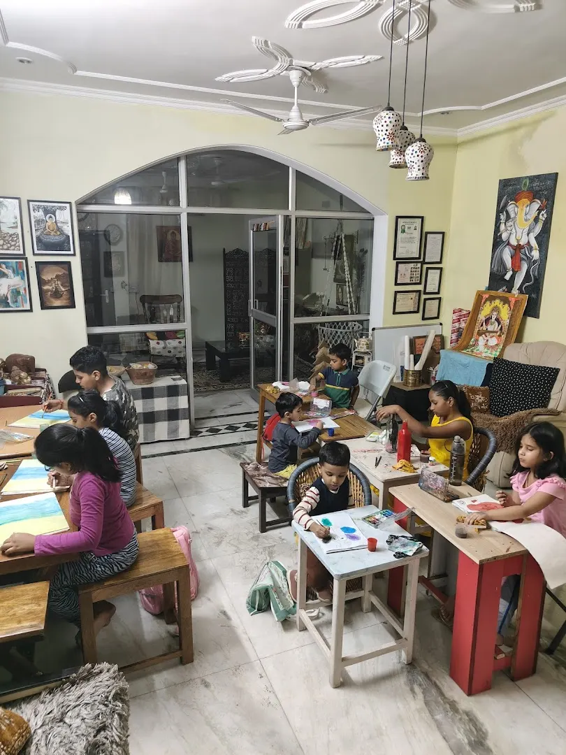Apna Gurukul — Art & Craft in Sector 21