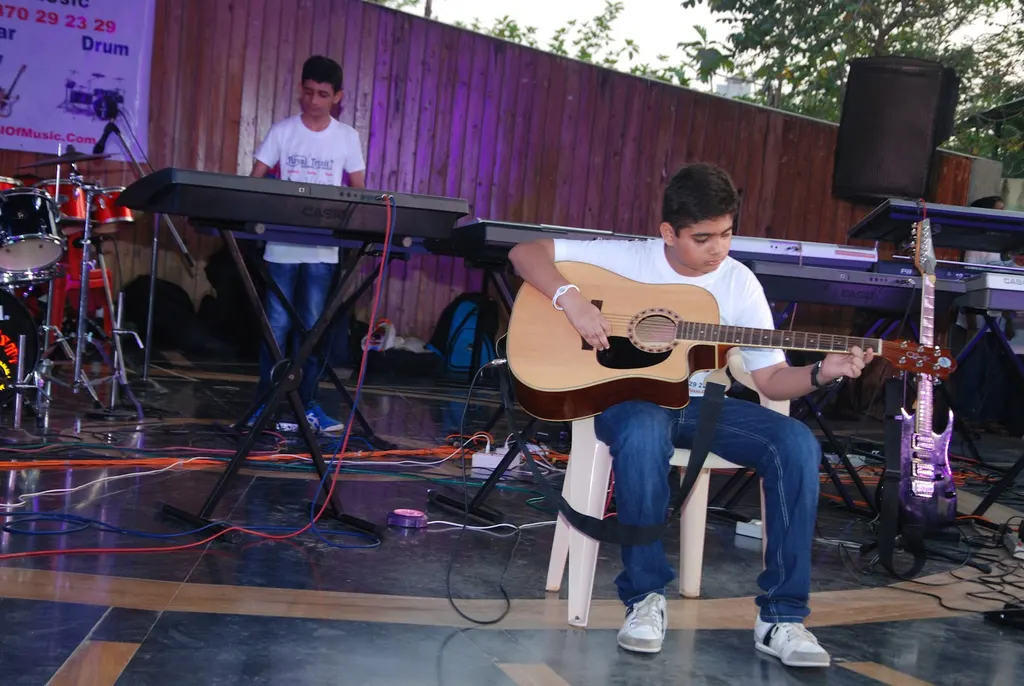 Royal Trinity School Of Music — Music in Kandivali West