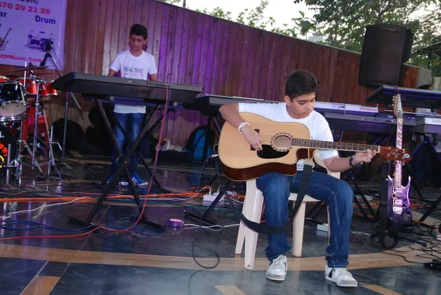 Royal Trinity School Of Music — Music in Kandivali West