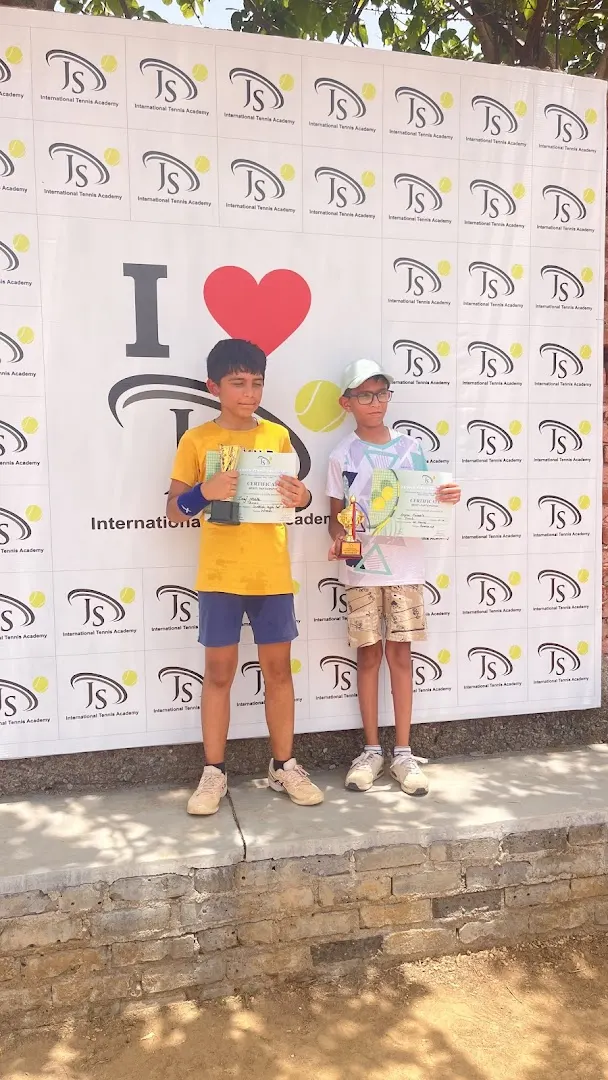 Js international tennis academy Bijwasan photo 1