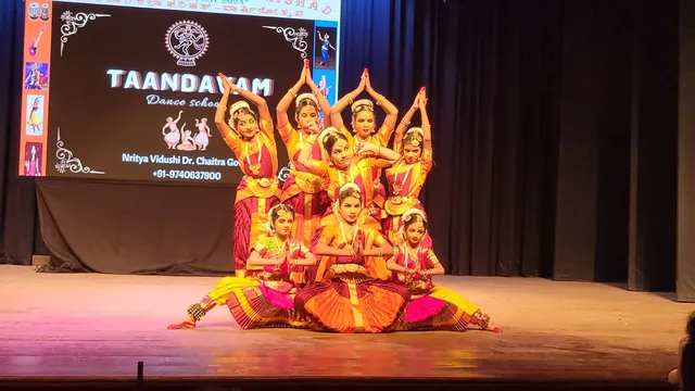 Taandavam Dance school — Dance in Begur