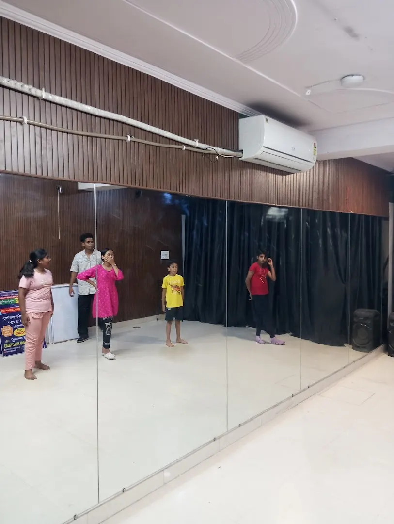 Evolution Dance Centre Bindapur — Dance in Bindapur