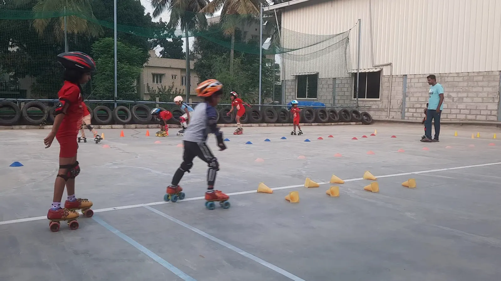 V For Sports Academy for skating photo 1