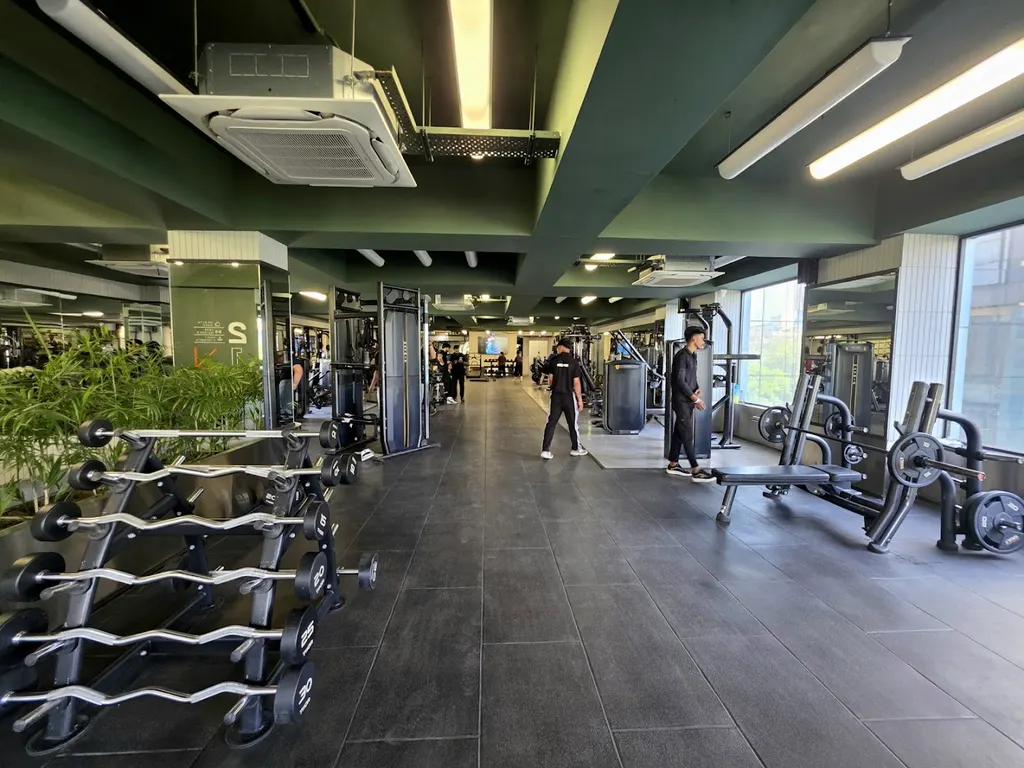 VAULT by Virat Kohli Gujranwala Town — Yoga in Gujranwala Town