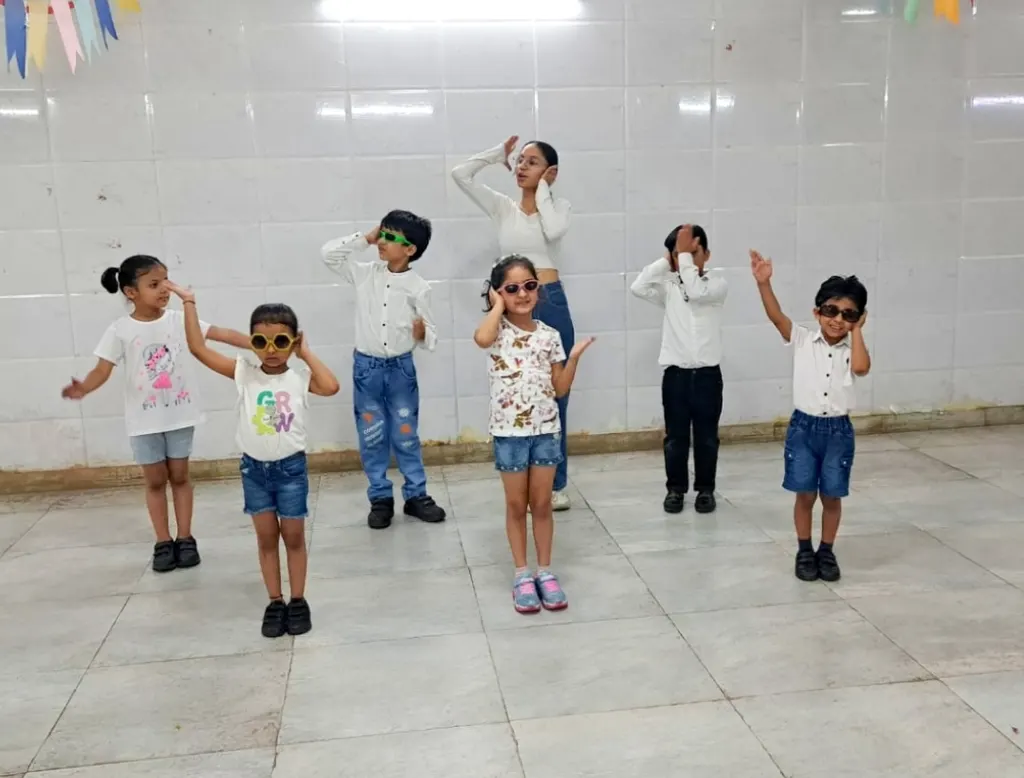 Roobaroo Roshini Dance Academy — Dance in Pitampura