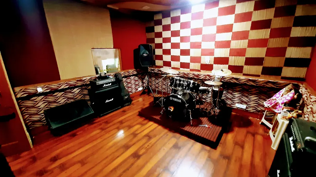 Saanwarey Jamroom — Music in Sector 88