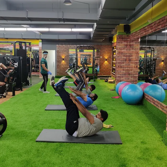V1 Oxyfit the Family Fitness Center