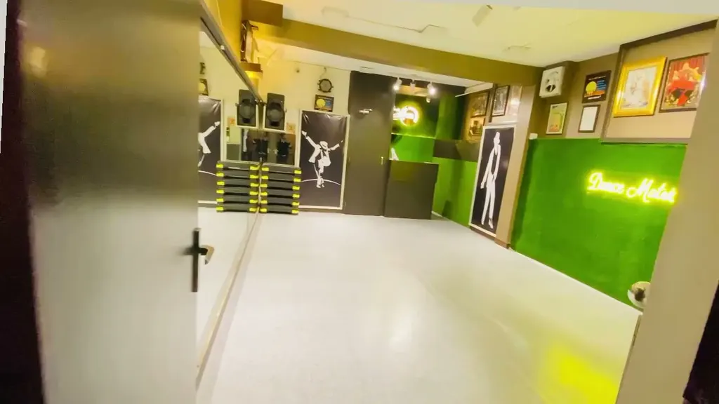 Dance Matrixxx — Dance in Patel Nagar