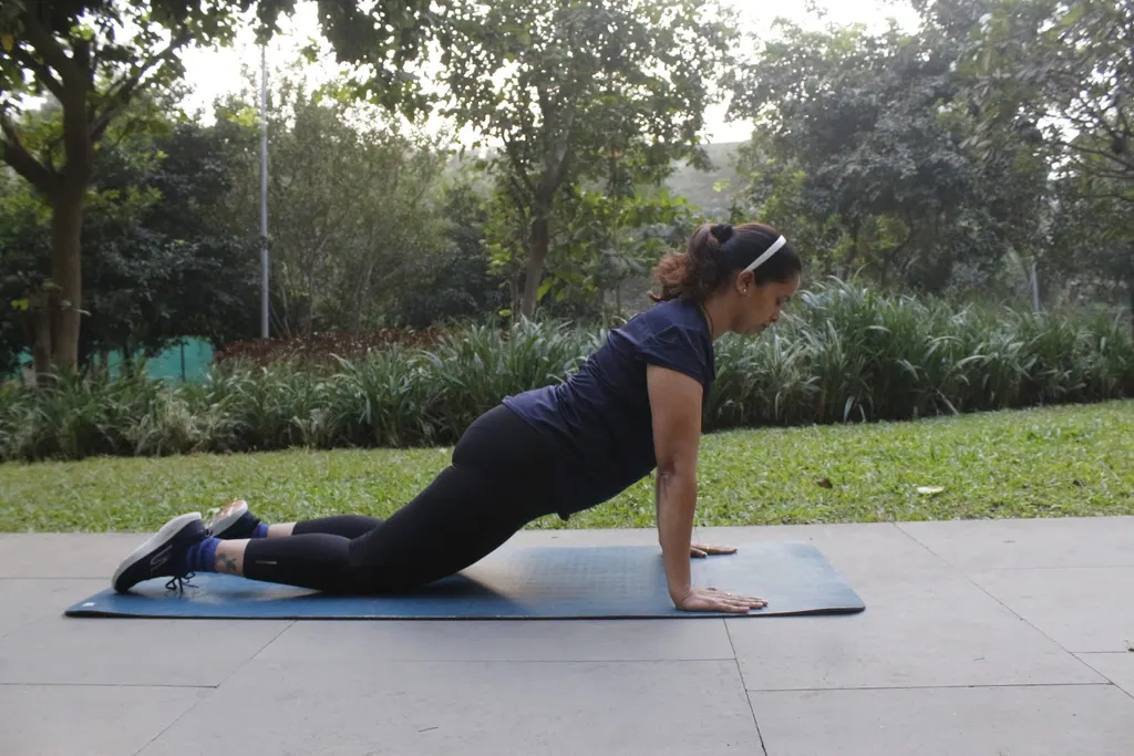 E-fittness & Beyoond (sheetaal Pa Sawnt) — Yoga in Thane West