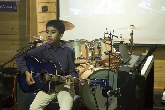 piano teacher gurgaon,guitar teacher — Music in Sector 24