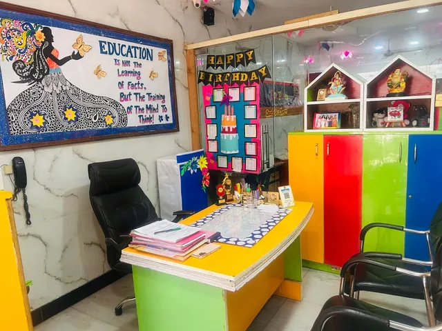 Dolphin Kinder Care — Art & Craft in Tilak Nagar