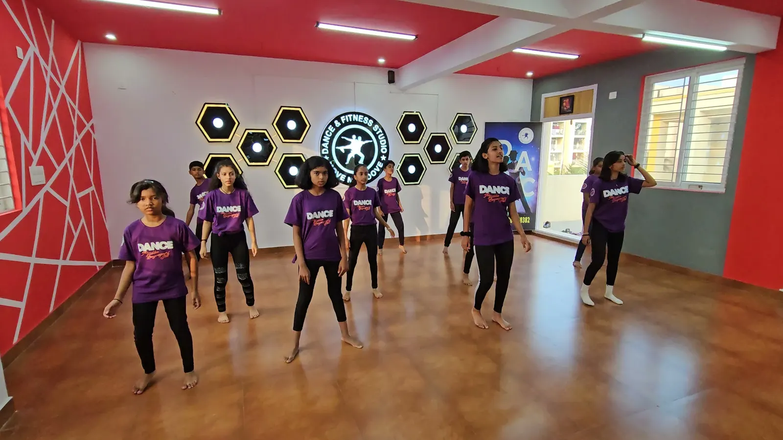 Dance & Fitness Studio Move N Groove_abbigere photo 1