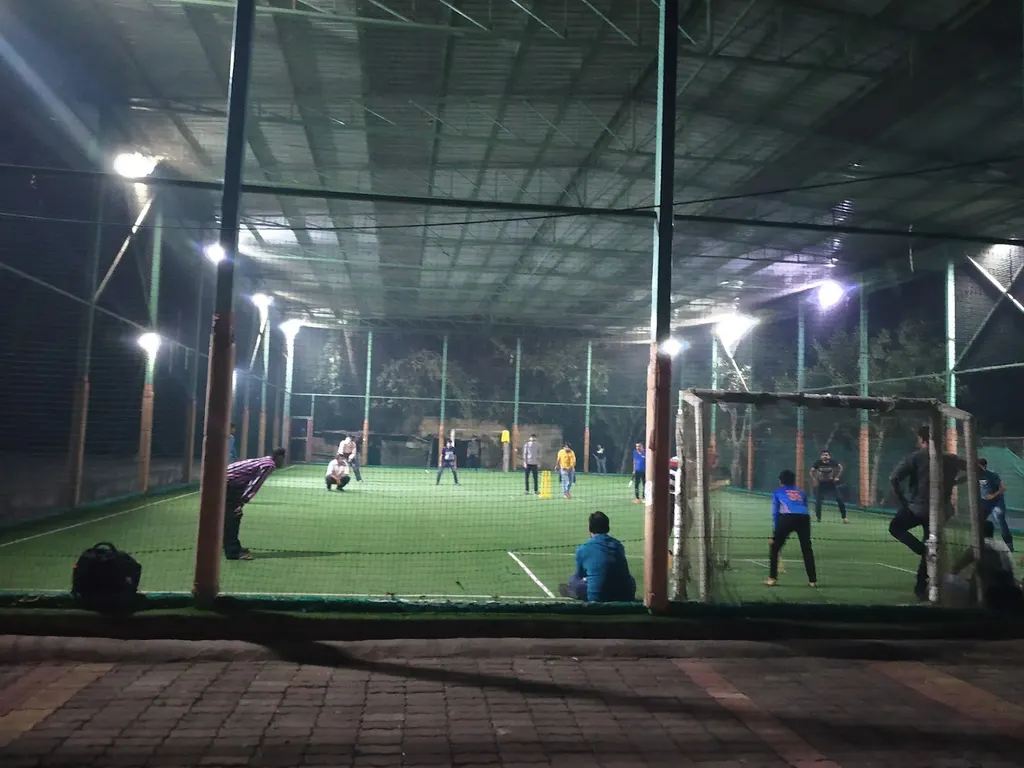 BoxPlay Sports 2.0 — Football in Akruti Rising City