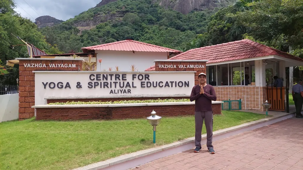 Pranava The Yoga Vibes Academy — Yoga in Sion