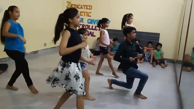 Raghav Dance Studio — Dance in Sultanpuri