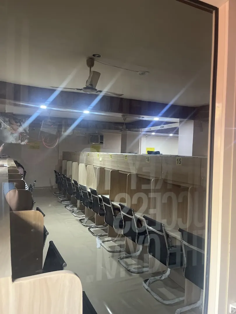 Sterling Gym & Library — Standard Gym in Shahdara, Delhi