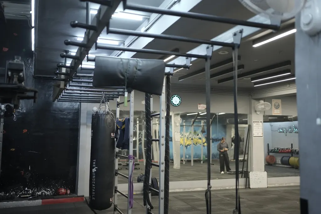 Av GYM — Standard Gym in Patparganj