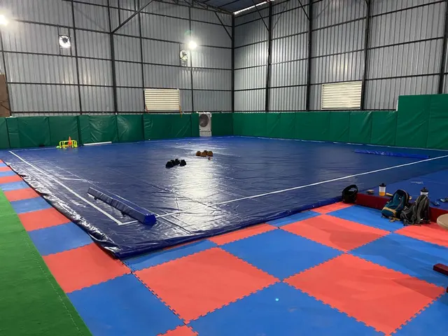 Express Sports Club — Dance in Sector 141