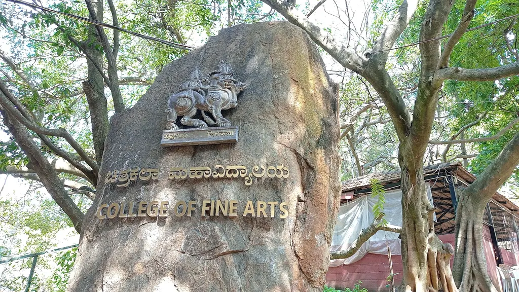 Bengaluru school of visual arts — Art & Craft in Seshadripuram