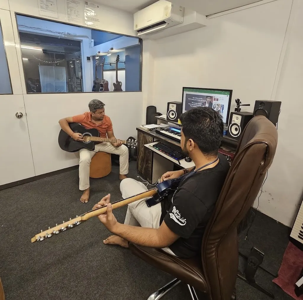 Soul Strrings — Music in Dahisar West