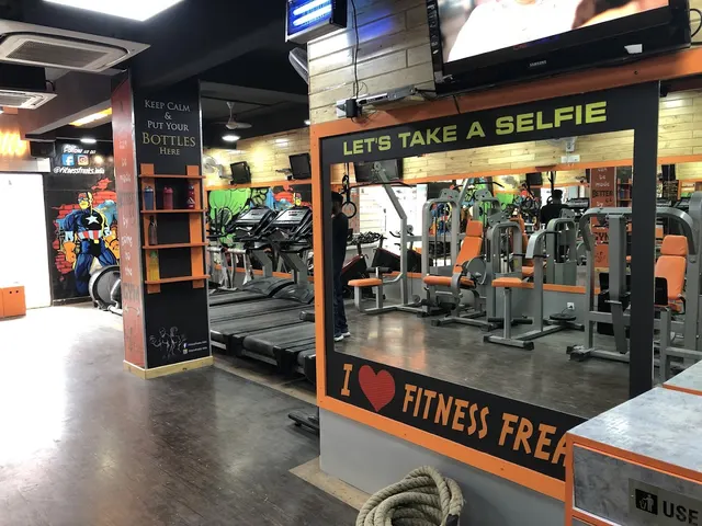 Fitness Freaks Janakpuri