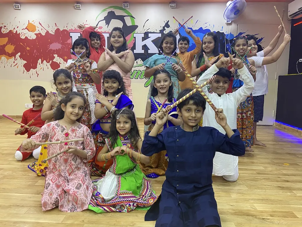 Ki n Ka Academy Acting Dance Fitness & Radio Jockey — Dance in Andheri West