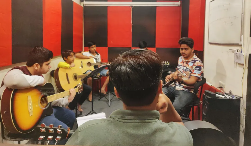 Ambitious music academy — Music in Paschim Vihar