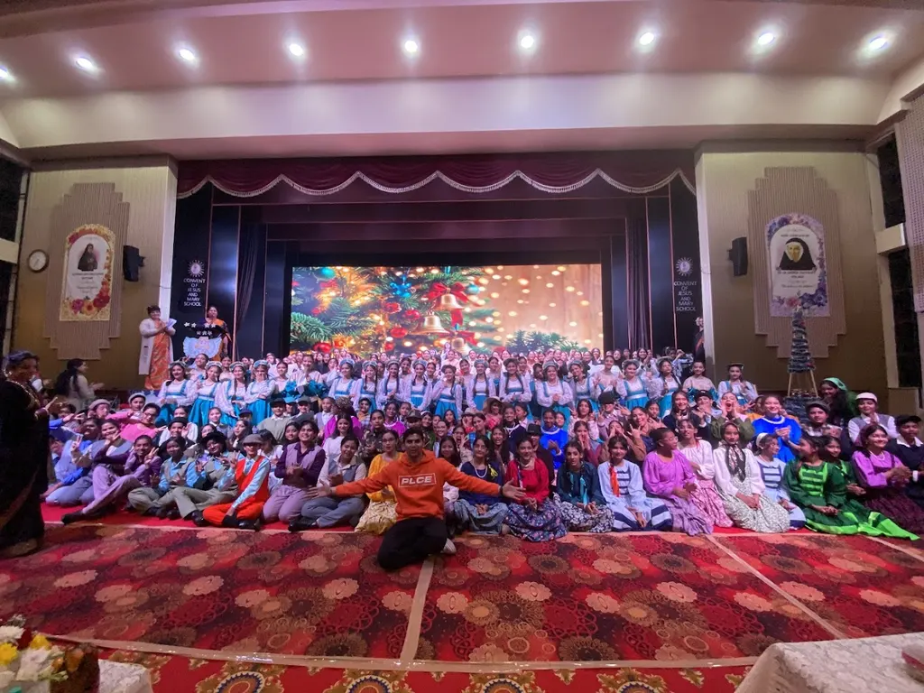 Vivekratz Dance Academy — Dance in Karol Bagh
