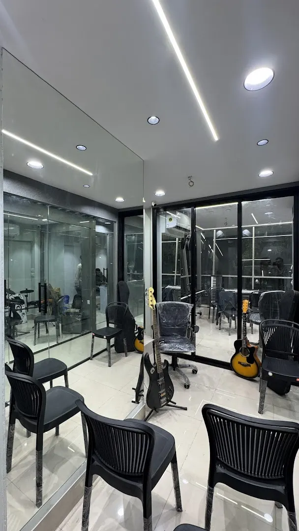 KEYNOTE Music Hub Goregaon — Music in Goregaon
