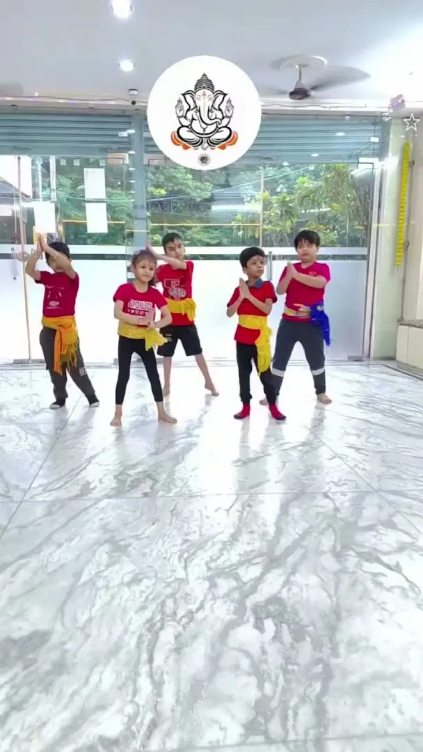 Ganpati shiksha sadan — Dance in Rohini