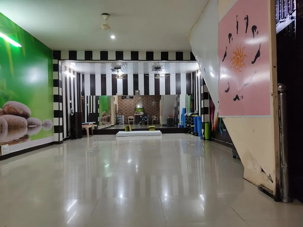 Danse Cystem Dance & Yoga Studio — Dance in Sector 7