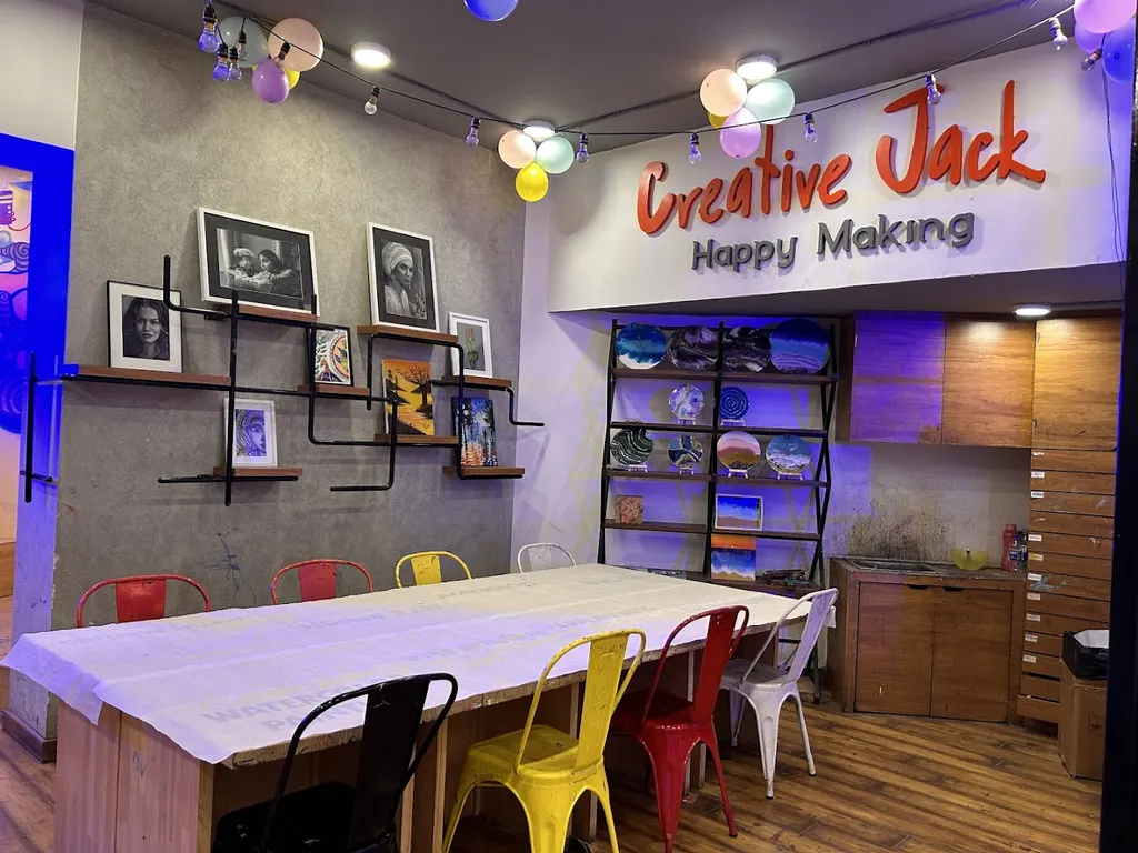 Creative Jack Academy of Art & Design — Art & Craft in Khar West