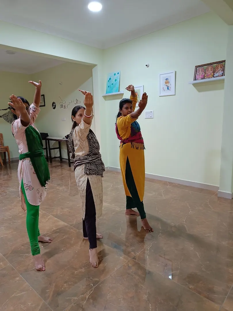 Aarambh Academy — Dance in Srinivaspura