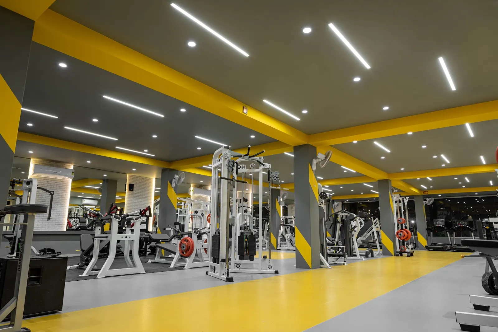 Krunch Fitness — Premium in Thane West, Thane