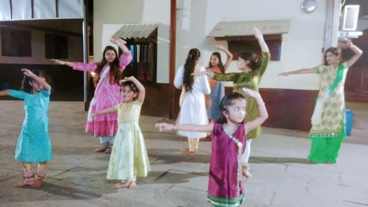 Amrapali kathak dance class photo 1