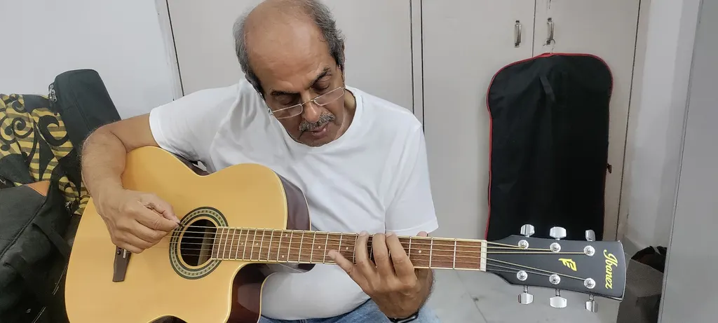 Guitar Classes — Music in Kanahi