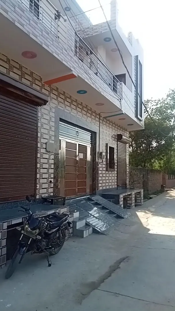 Go Fit Health Club — Premium in Auchandi, Delhi