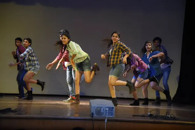 DANCE CIRCLE — Dance in Tilak Nagar