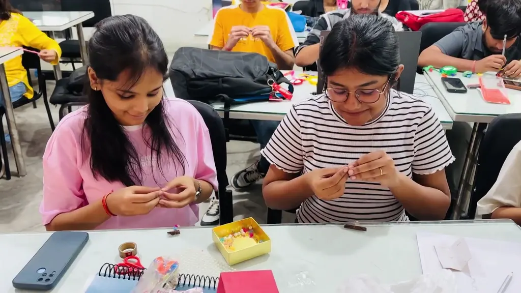 BRDS Preet Vihar — Art & Craft in Swasthya Vihar