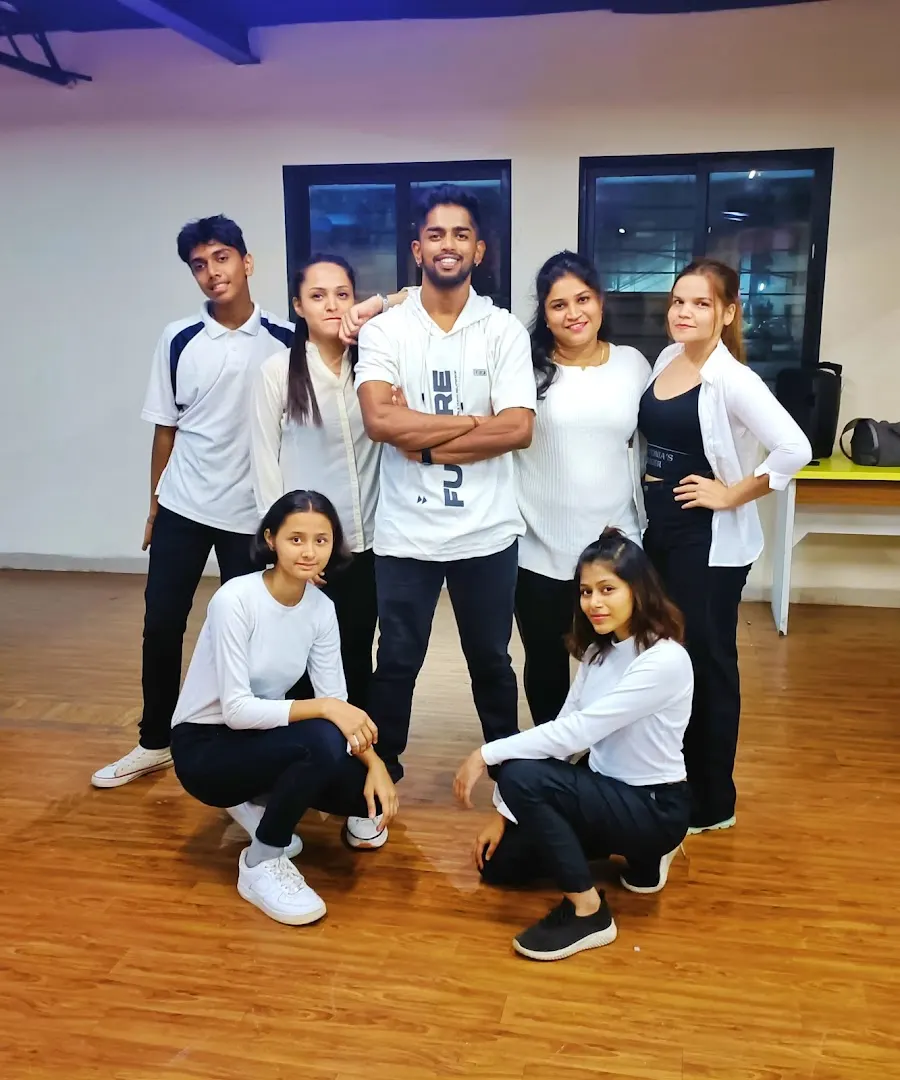 Dreamers Dance studio malad — Dance in Malad West