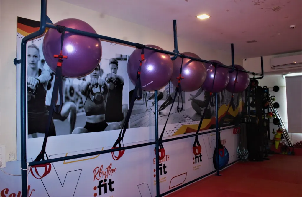 VieFit Lokhandwala — Yoga in Andheri West