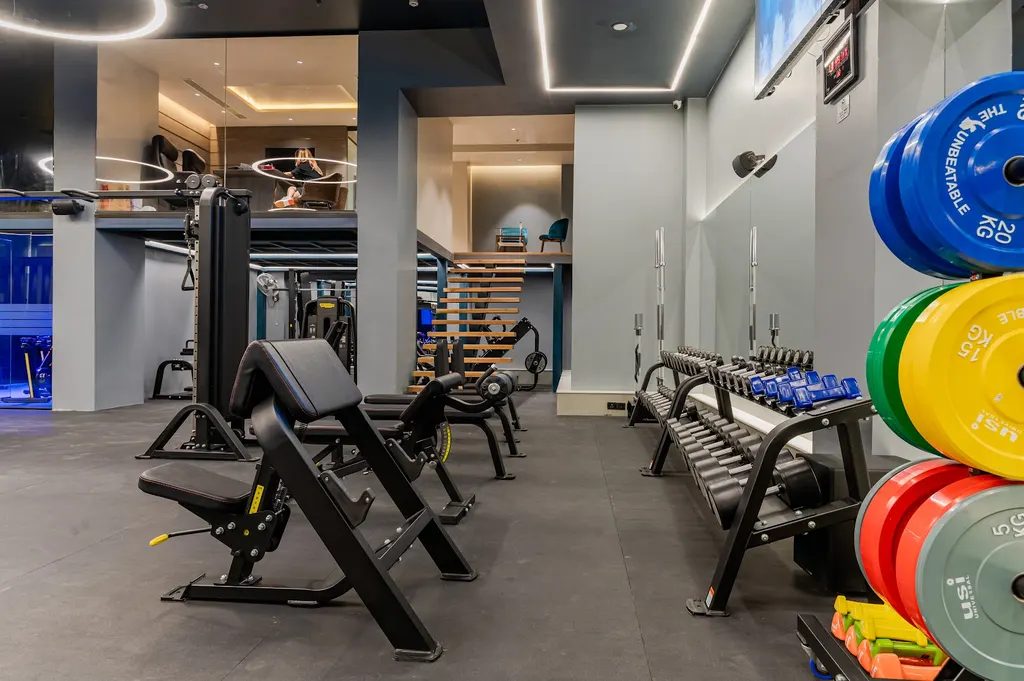 7 Ocean - The Fitness Club — Yoga in Saraswati Vihar
