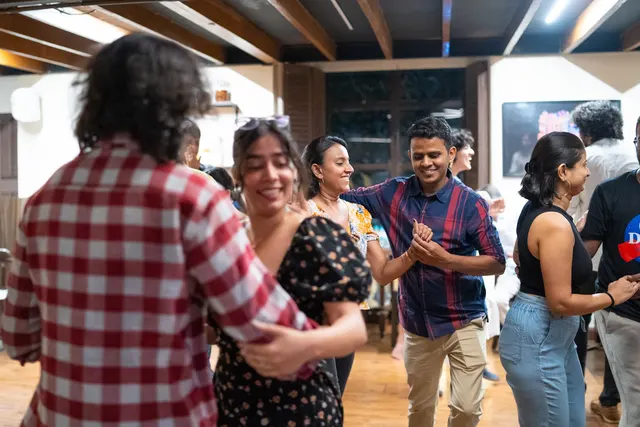 Slingshot Swing — Dance in Santacruz West