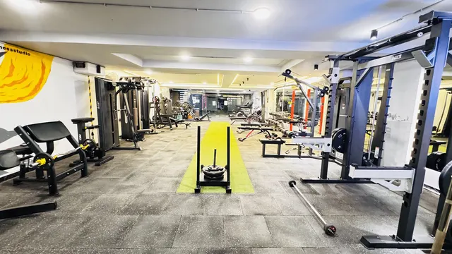 TUF Fitness — Yoga in Sector 46