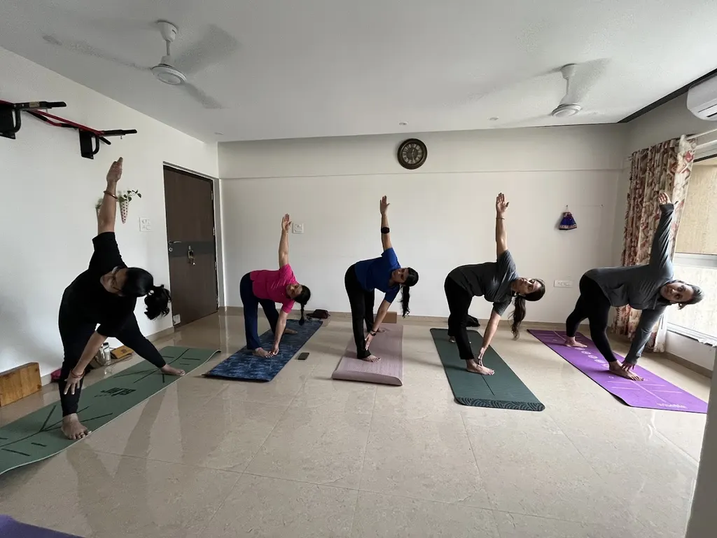 ‘Yogsamatvam’ with Archana — Yoga in Kandivali East