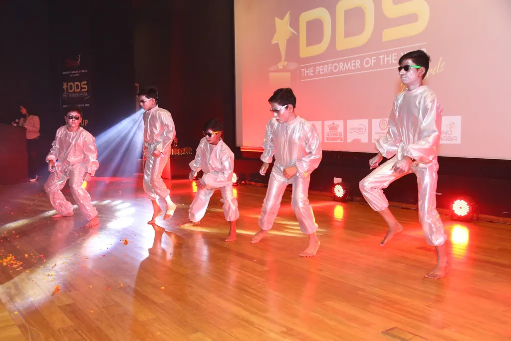 Driftup Dance Studio- Dance Classes Academy in Faridabad NIT — Dance in New Industrial Township